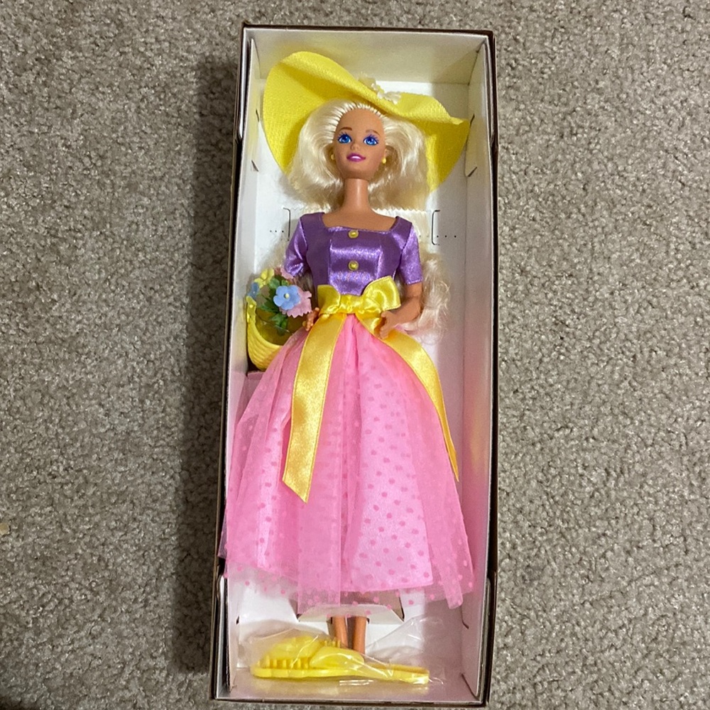 1995 Avon Spring Blossom Barbie - Picture 2 of 8